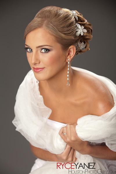 Bridal hair, bridal portrait, airbrush makeup, wedding photographer